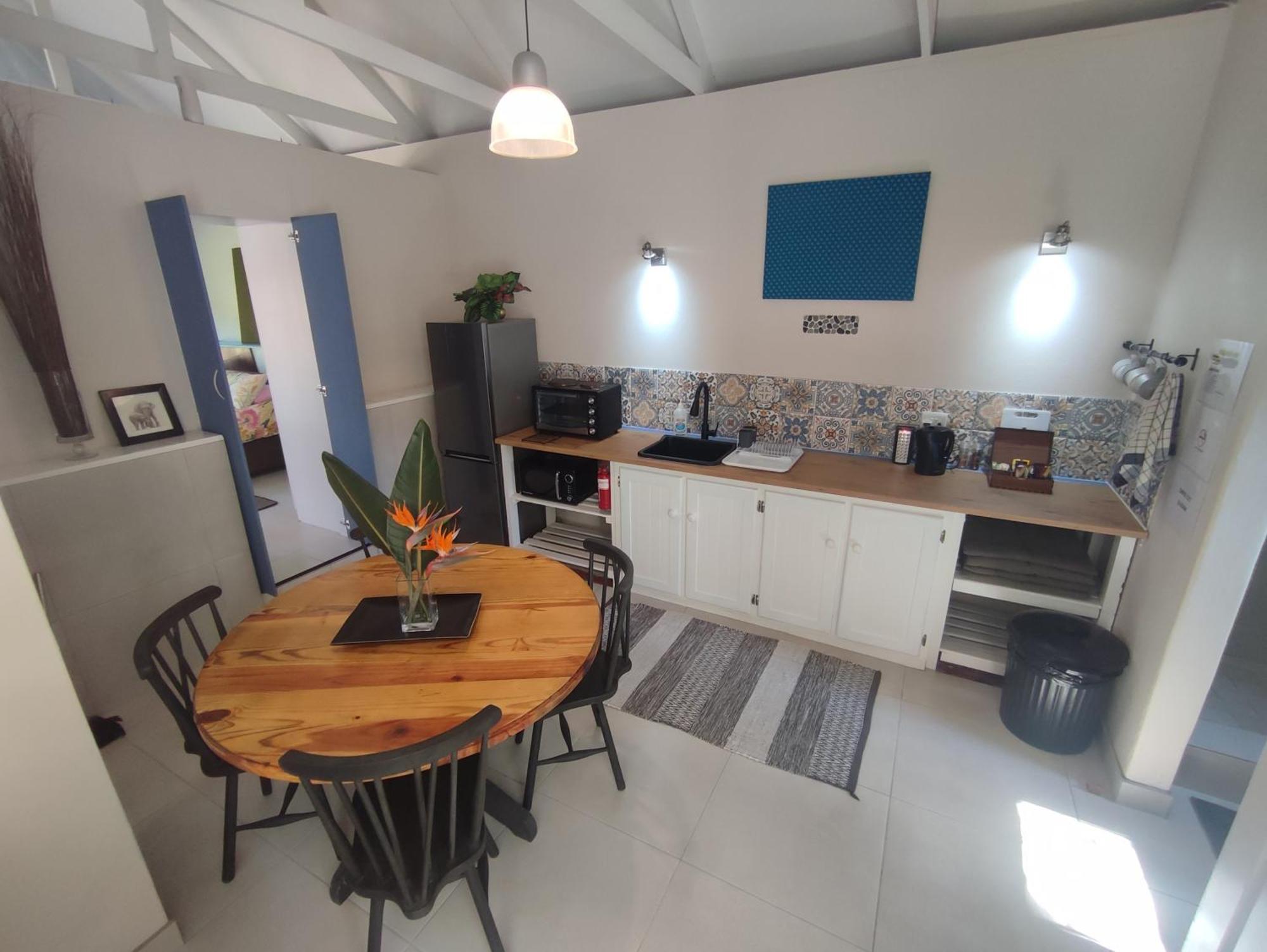 Paradise In The City - Cottage One Port Elizabeth Exterior photo